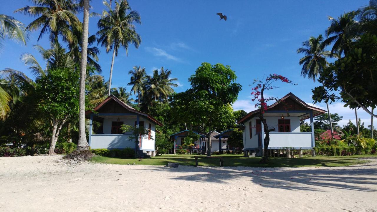 New Raya - Nias Beach Bungalows Lagudri Екстериор снимка