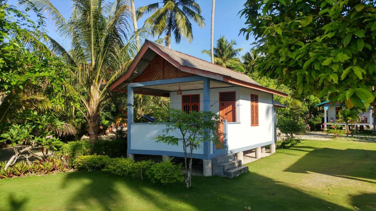 New Raya - Nias Beach Bungalows Lagudri Екстериор снимка